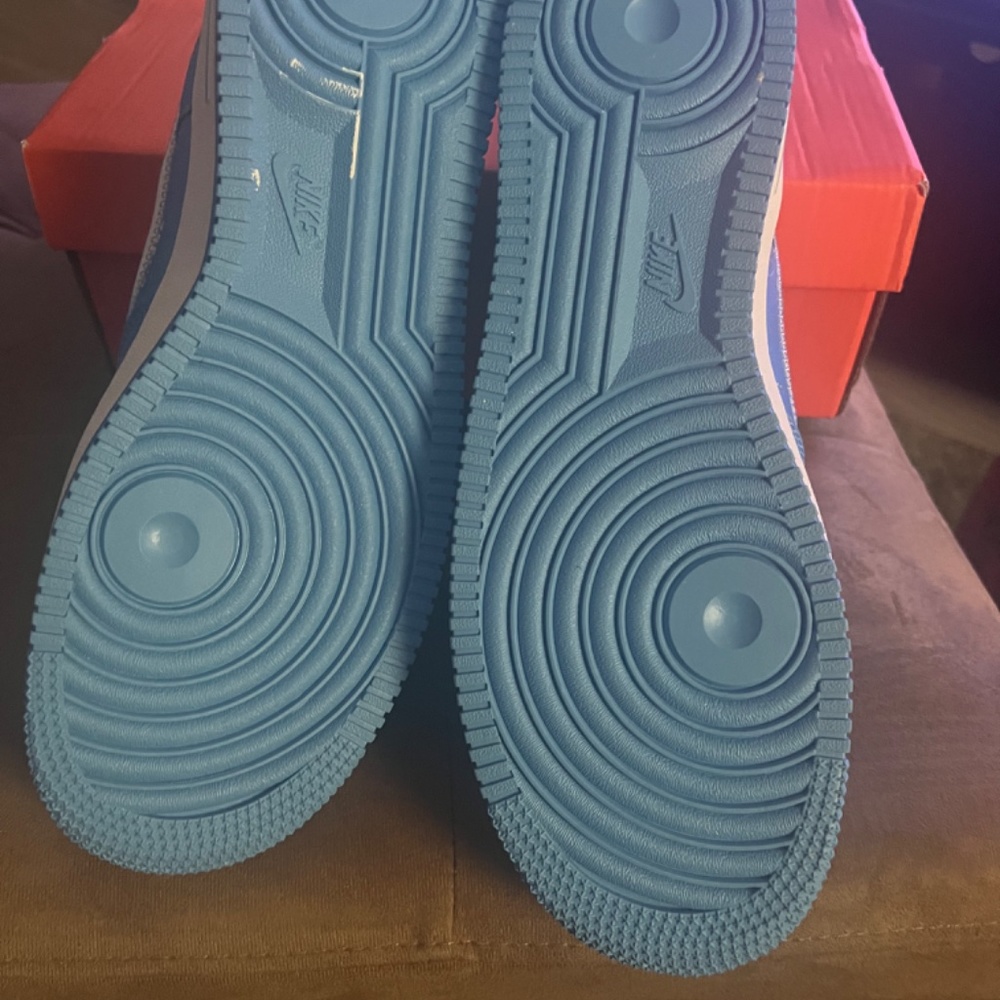 Shoes - Picture 3 of 3